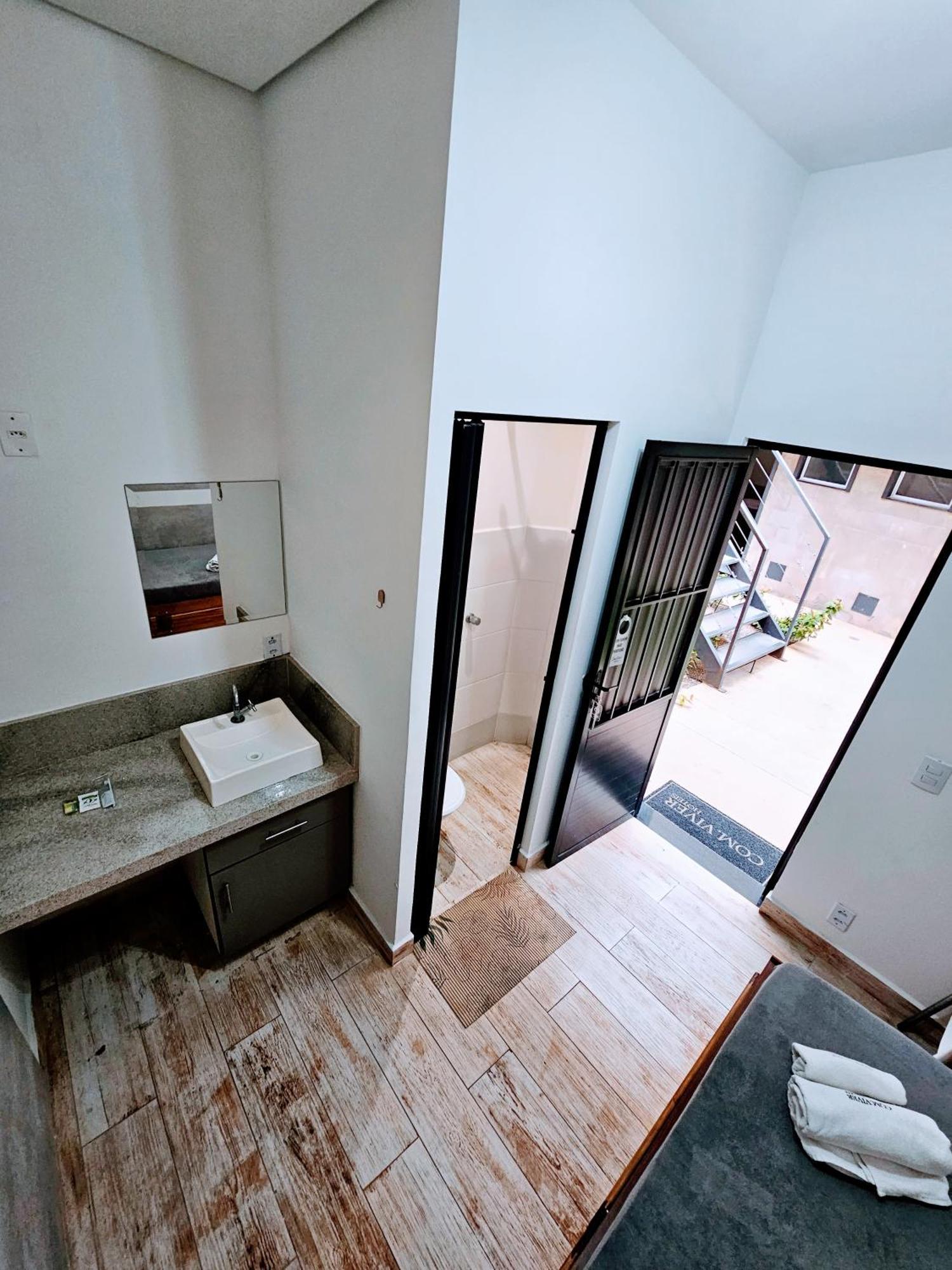 Com.viver Hotel